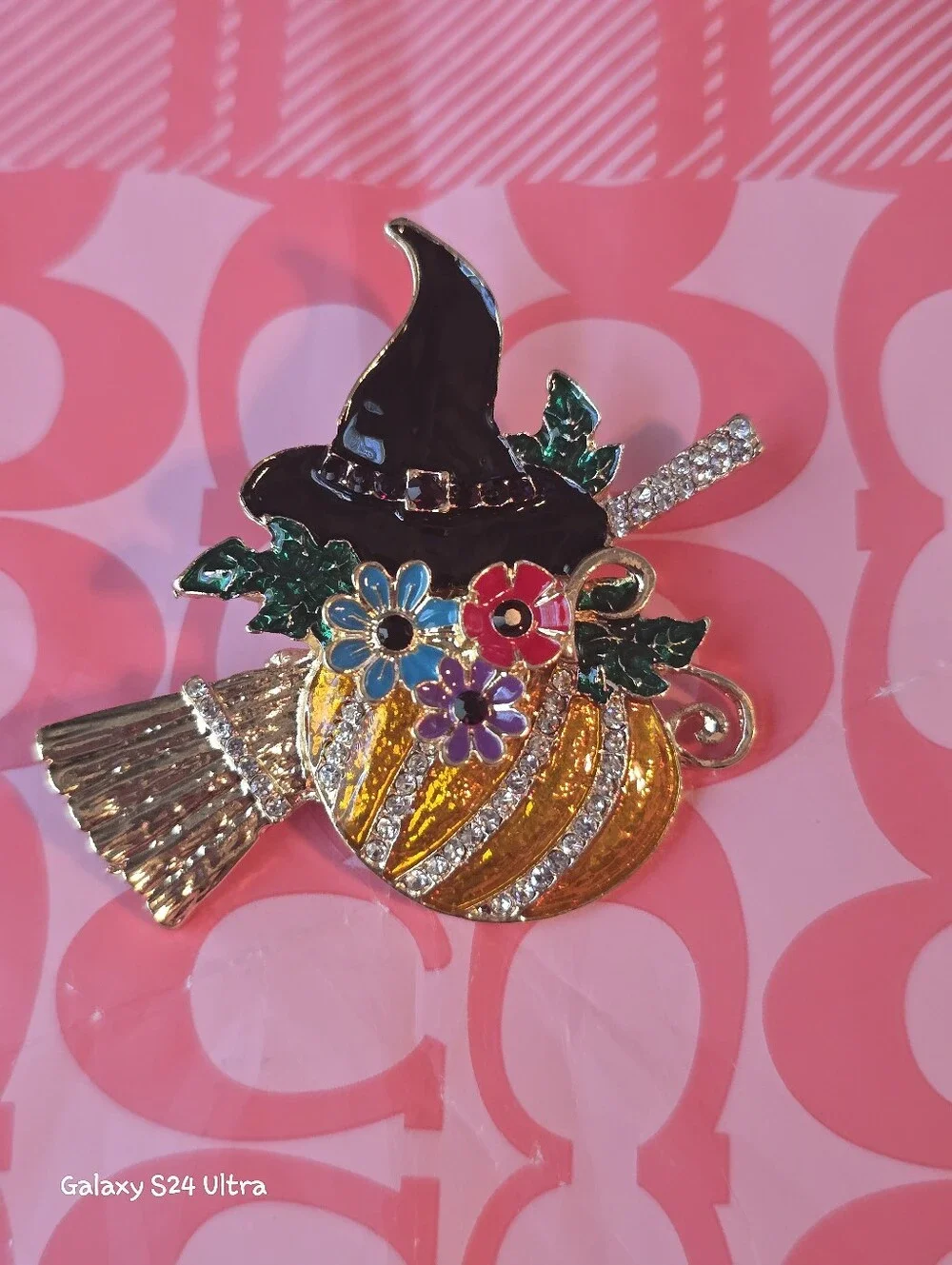 Witch Hat, Broom, Pumpkin Fall Decor Brooch NEW